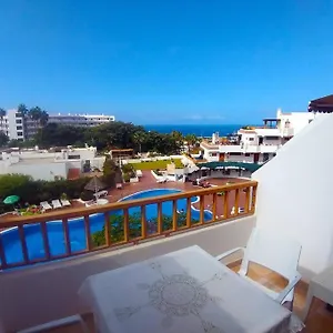 https://close-to-beach-with-pool-sea-views-209.adeje-hotels.com
